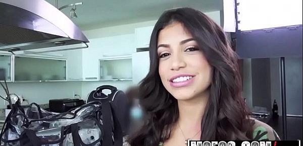  The Sex Scout - Veronica Rodriguez&039;s Sloppy Blowjob starring  Veronica Rodriguez